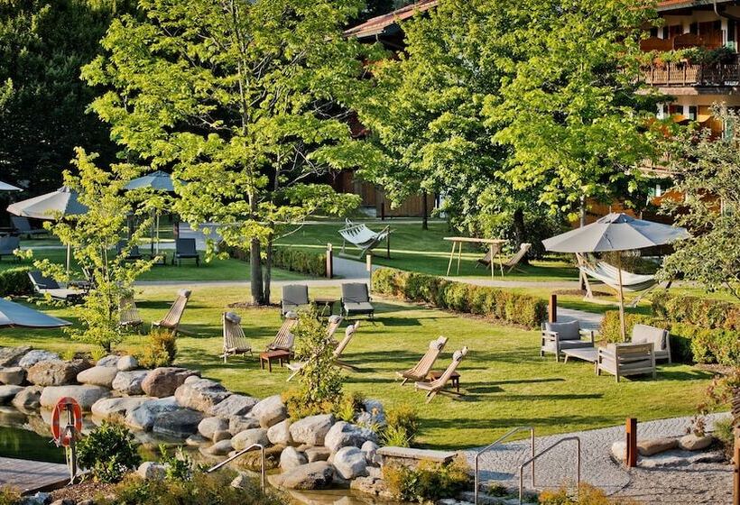 هتل Spa & Resort Bachmair Weissach, Luxury Family Resort
