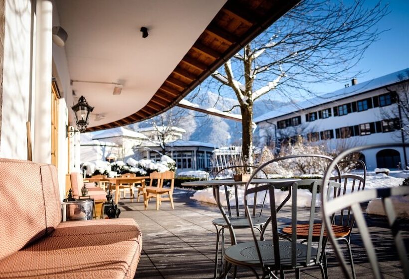 هتل Spa & Resort Bachmair Weissach, Luxury Family Resort