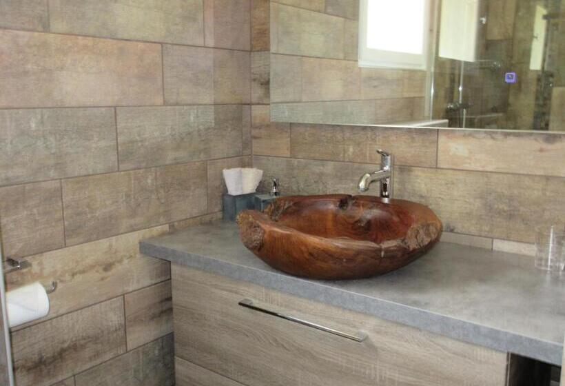 Villa Tricoli B&b Avec Piscine