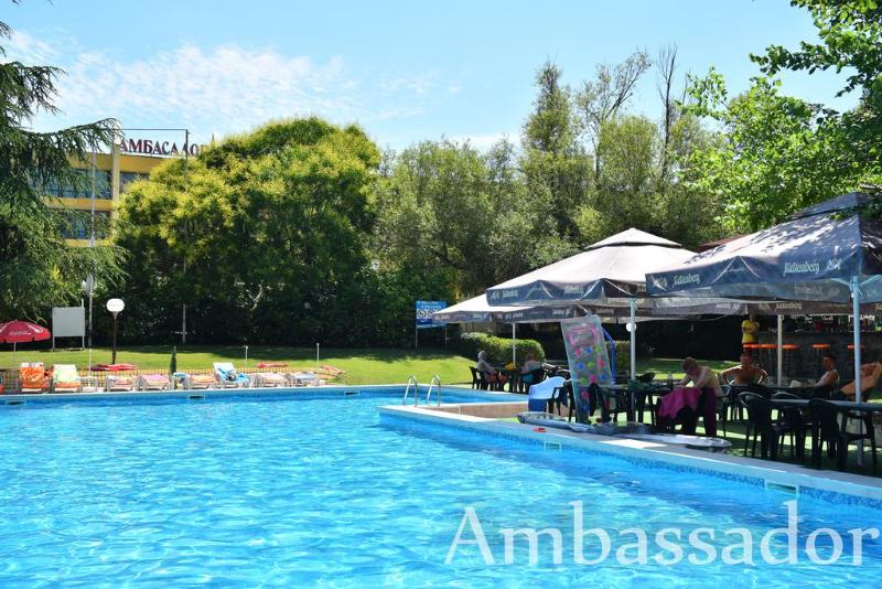 هتل Ambassador   Free Parking