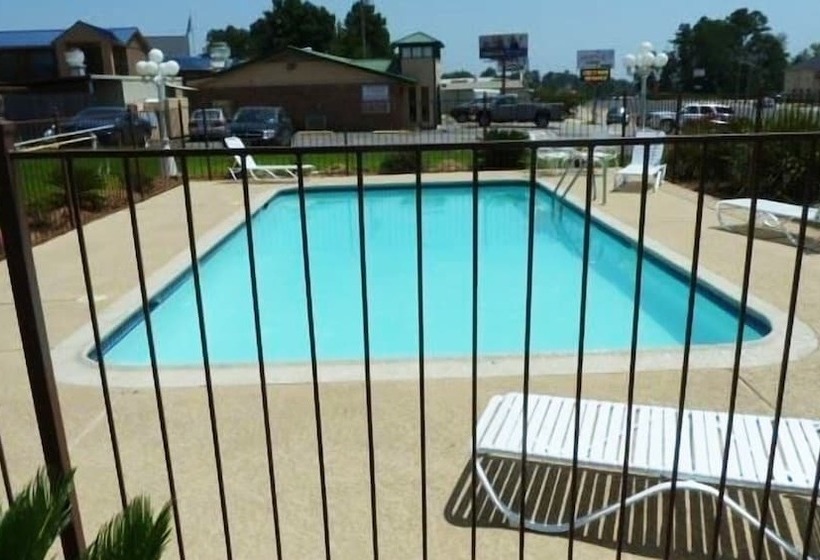 هتل Xecutive Inn And Suites