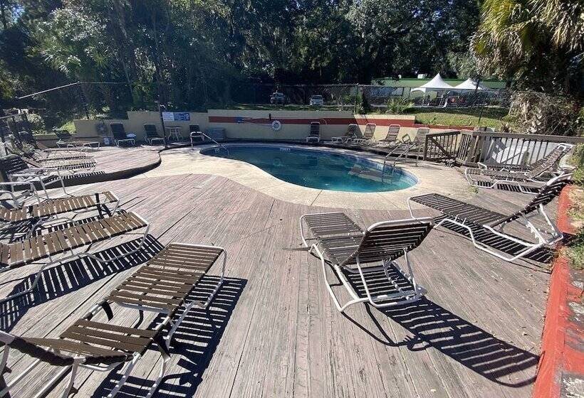 هتل Americas Best Value Inn Gainesville