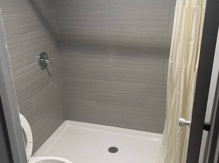 هتل Americas Best Value Inn Gainesville
