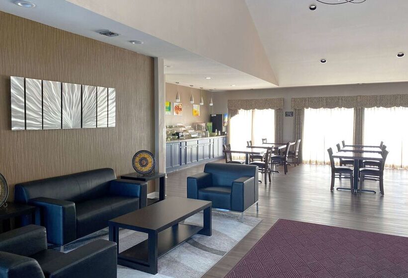 בית מלון כפרי Americinn By Wyndham Fort Atkinson