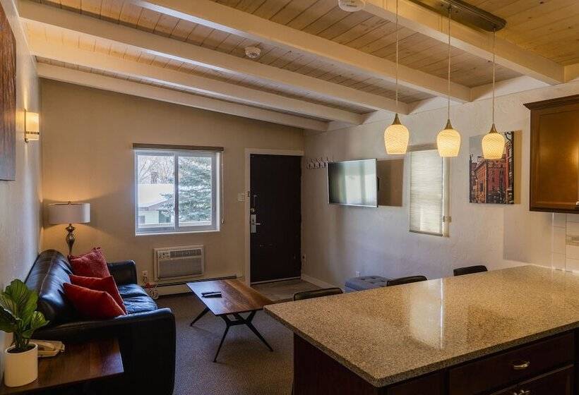 호텔 Aspenalt Lodge