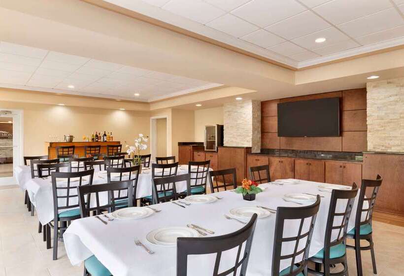 هتل Baymont By Wyndham Augusta West