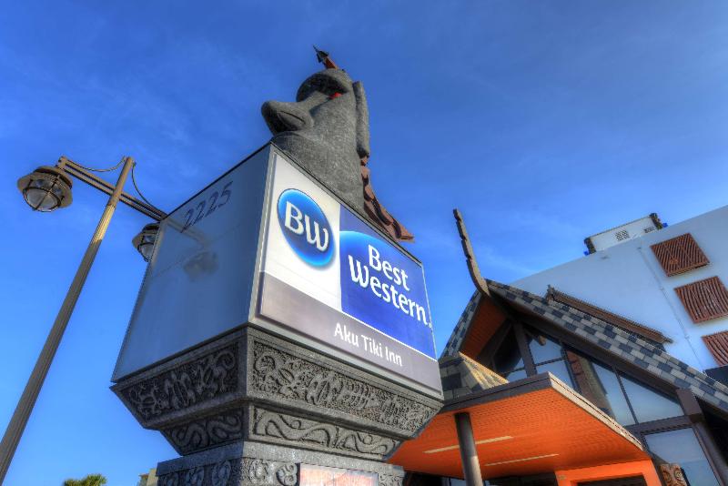 בית מלון כפרי Best Western Aku Tiki Inn