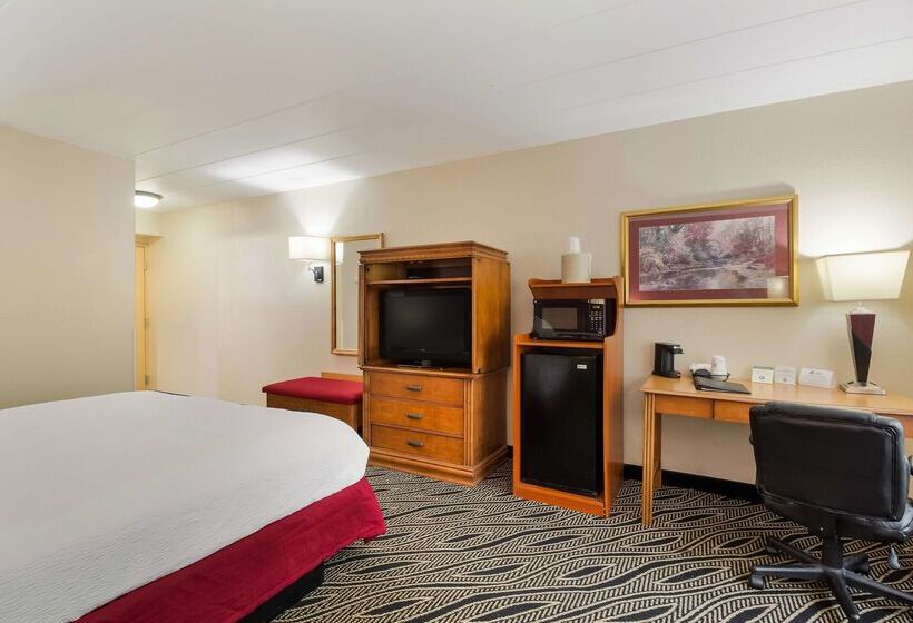 فندق Best Western Braddock Inn