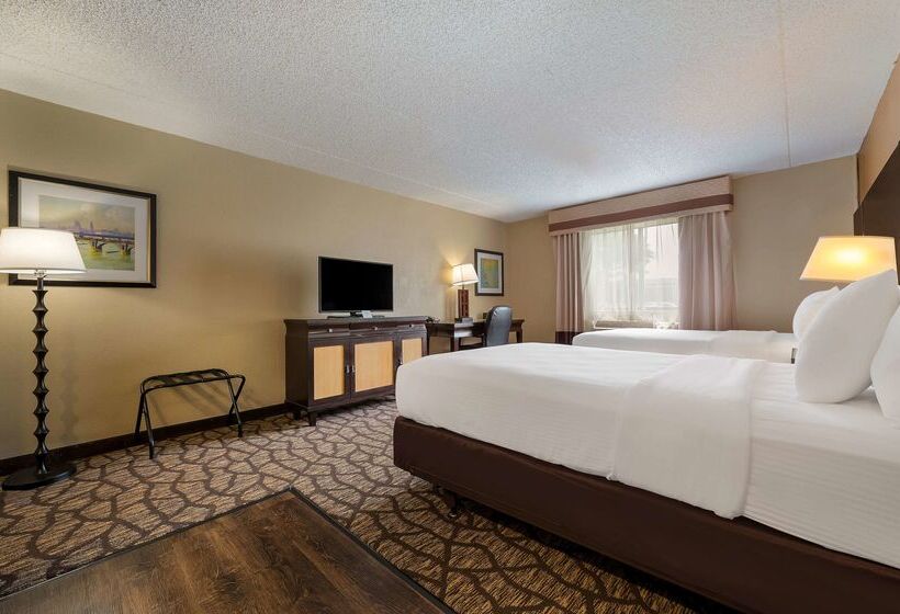 Отель Best Western Detroit Livonia