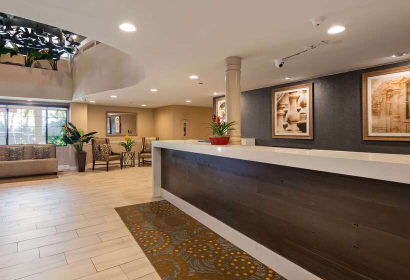 Отель Best Western Plus Carpinteria Inn