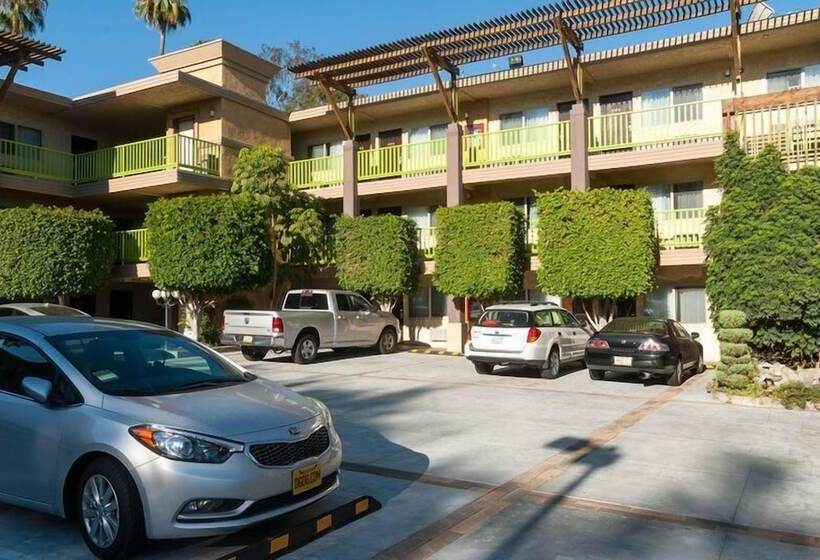 هتل Best Western Plus Glendale