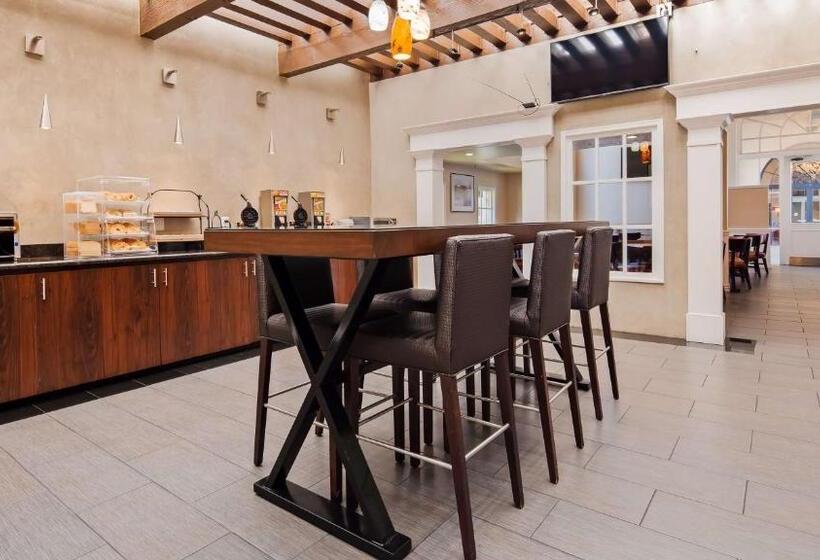 فندق Best Western Plus Newport Mesa Inn