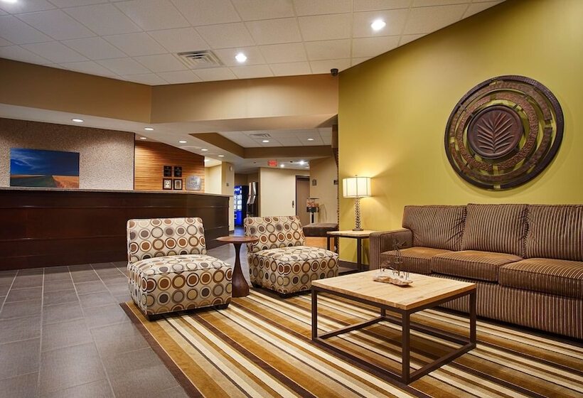 בית מלון כפרי Best Western Plus Night Watchman Inn & Suites