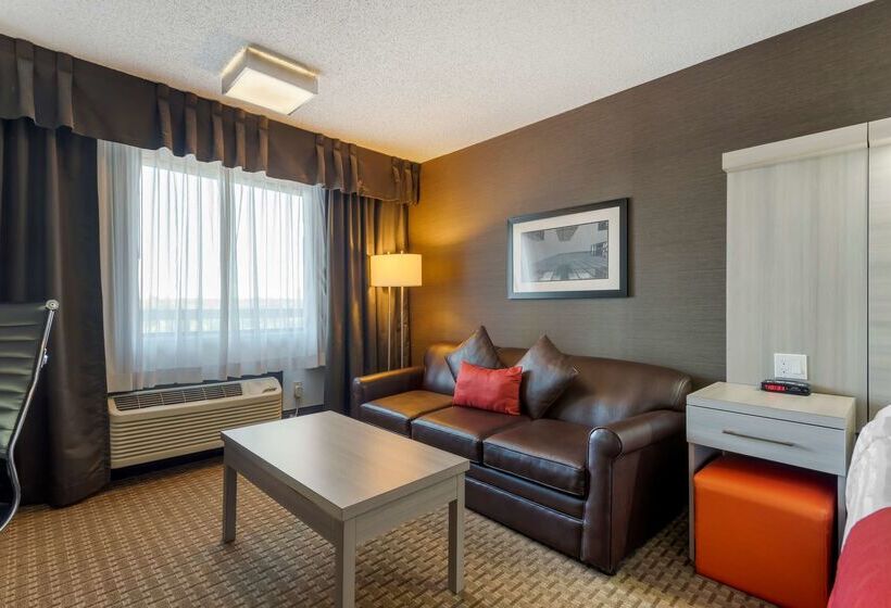 בית מלון כפרי Best Western Plus Village Park Inn