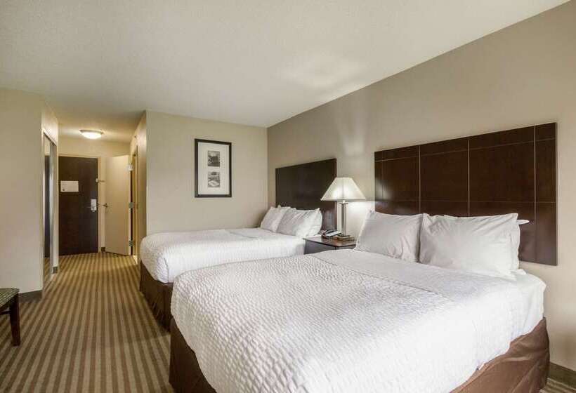 Clarion Hotel Beachwood Cleveland