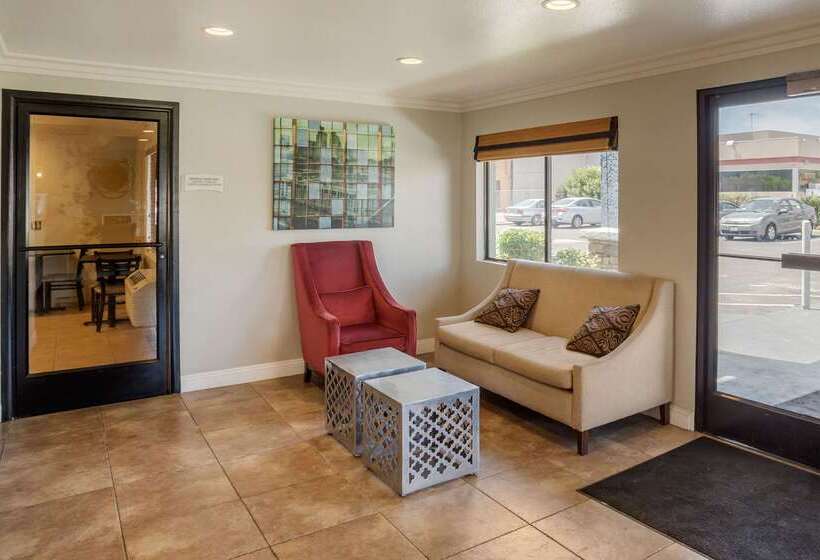 호텔 Clarion Pointe El Cajon San Diego East