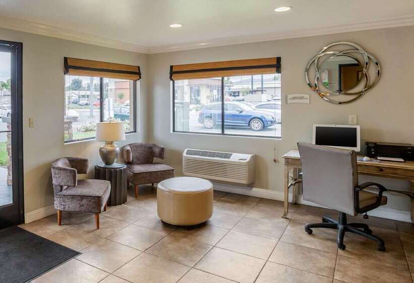 호텔 Clarion Pointe El Cajon San Diego East