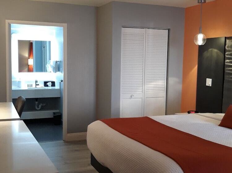 호텔 Clarion Pointe El Cajon San Diego East