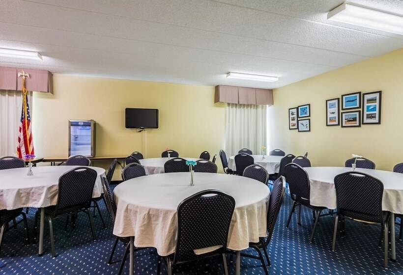 호텔 Comfort Inn At Joint Base Andrews