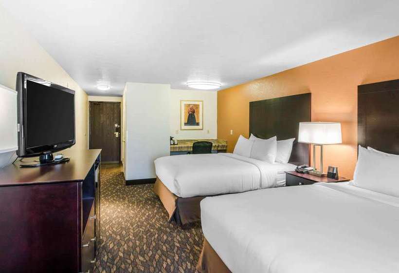 هتل Comfort Inn & Suites Ashland