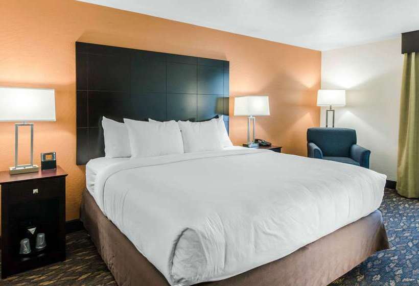 هتل Comfort Inn & Suites Ashland
