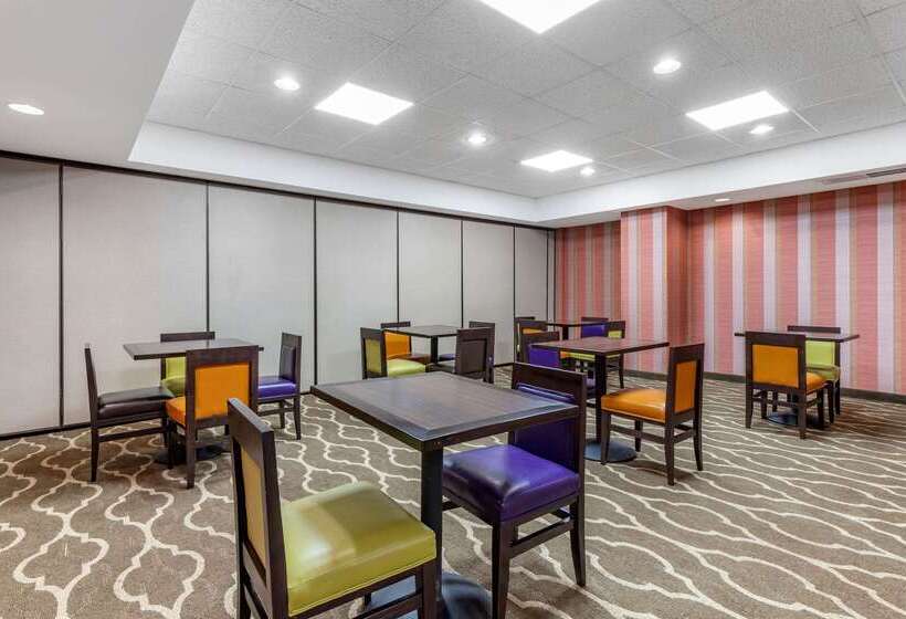 هتل Comfort Inn & Suites Clemson  University Area