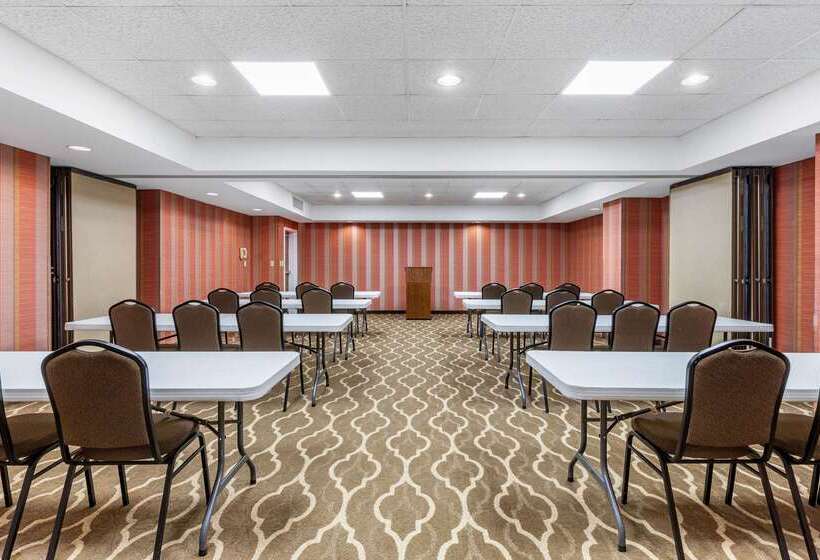 هتل Comfort Inn & Suites Clemson  University Area
