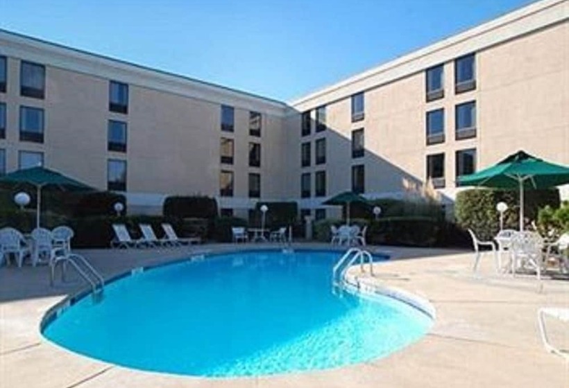 ホテル Comfort Inn University Durham  Chapel Hill