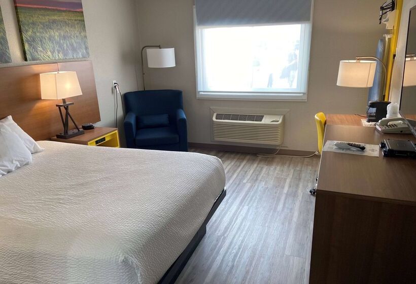 בית מלון כפרי Days Inn By Wyndham Ankeny Des Moines