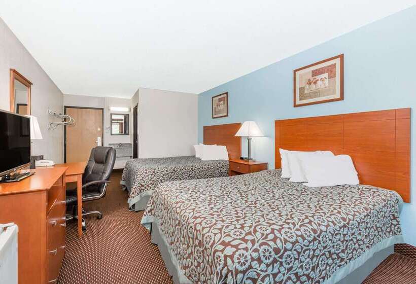 هتل Days Inn By Wyndham Ankeny  Des Moines