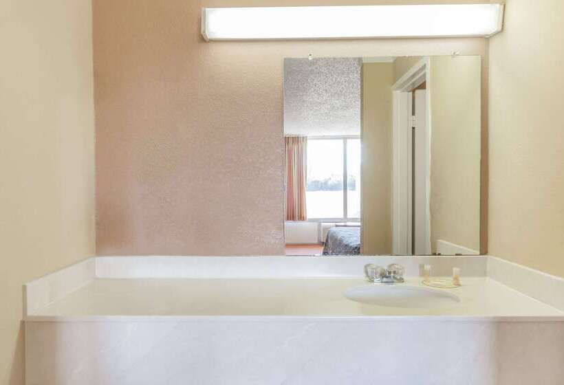 هتل Days Inn By Wyndham Hillsboro Tx