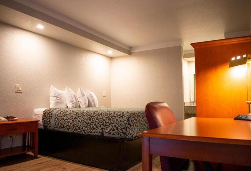 هتل Days Inn By Wyndham Hillsboro Tx