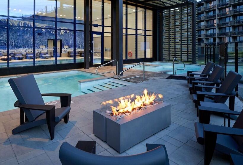 Delta Hotels By Marriott Mont Sainte Anne, Resort & Convention Center