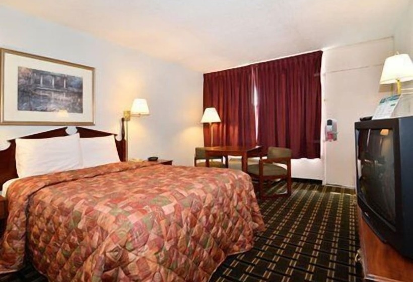 בית מלון כפרי Econo Lodge