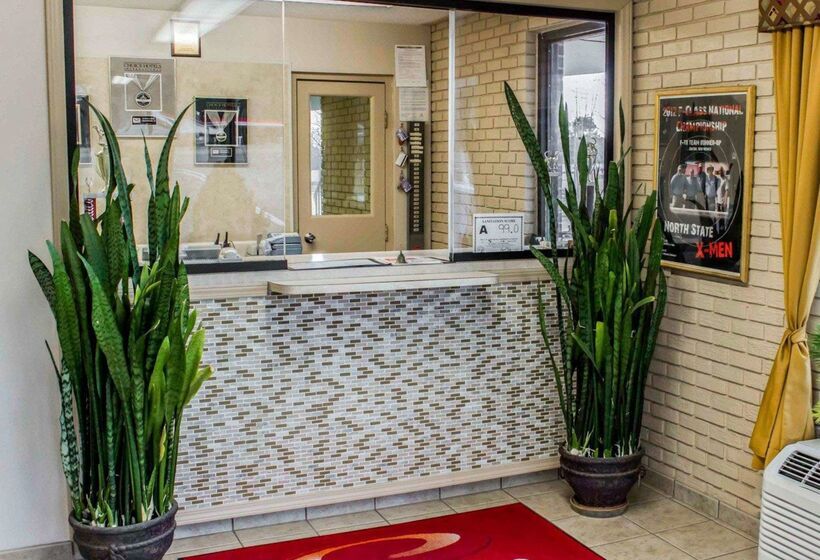ホテル Econo Lodge