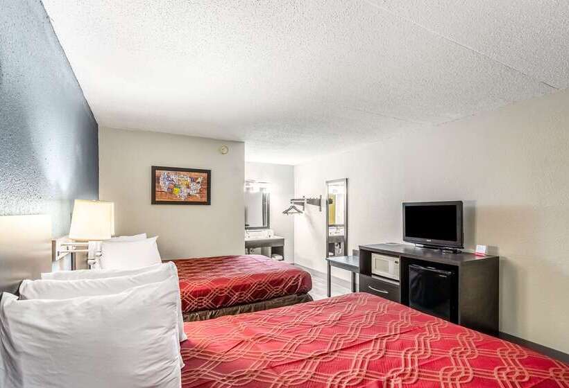 בית מלון כפרי Econo Lodge