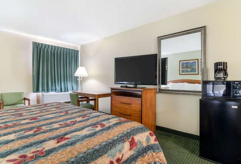 فندق Econo Lodge Emporia