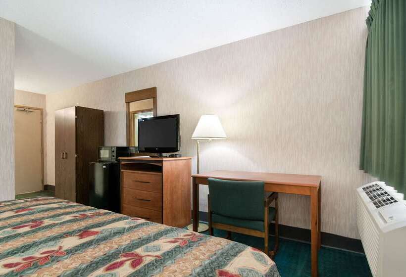 فندق Econo Lodge Emporia