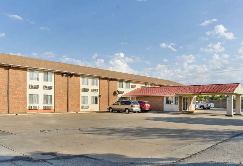 فندق Econo Lodge Emporia