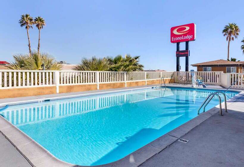 Отель Econo Lodge On Historic Route 66