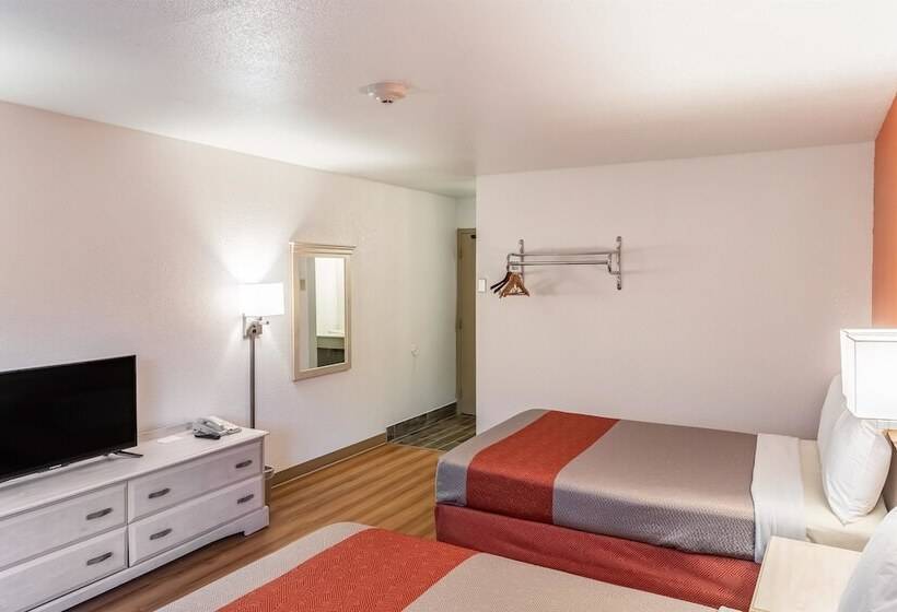 Motel 6 Fond Du Lac, Wi