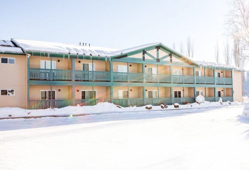 فندق Flying Saddle Resort And Steak House