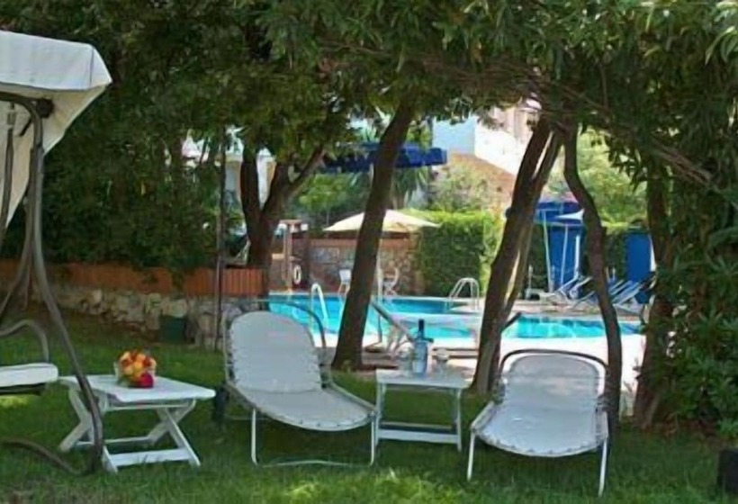Grand Hotel De Rose