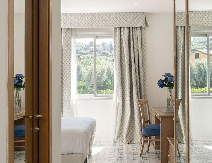 Grand Hotel Vesuvio