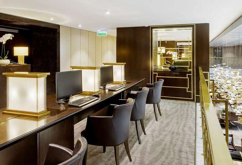 هتل Hilton Budapest