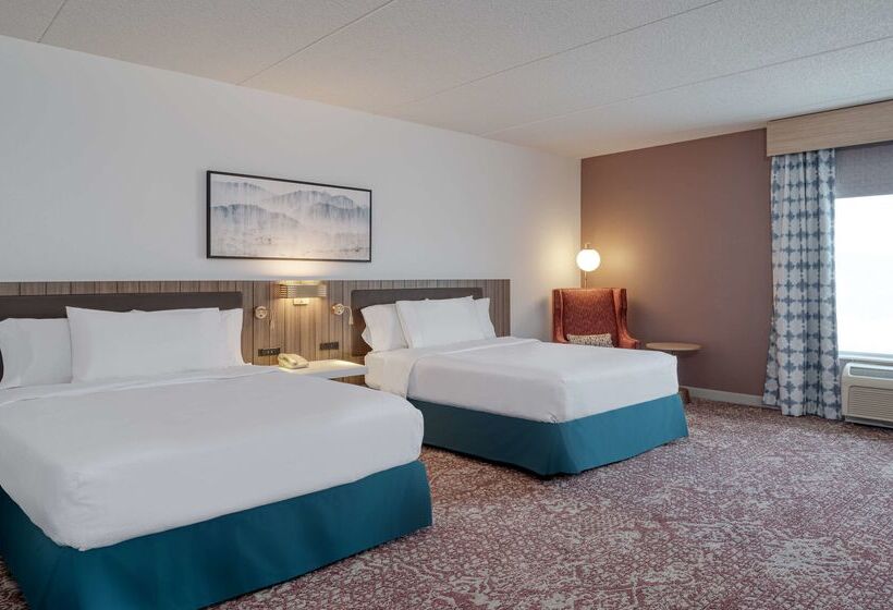 Отель Hilton Garden Inn Clarksburg Bridgeport