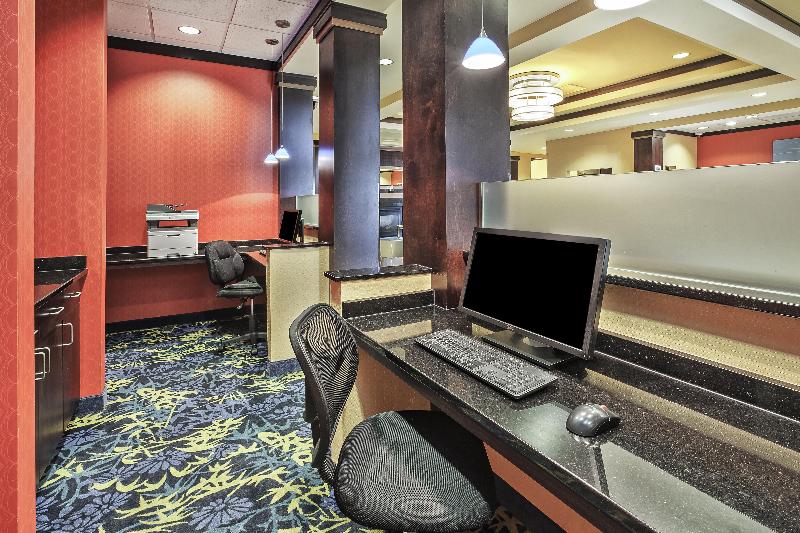 هتل Holiday Inn Express & Suites Dayton South   I 675, An Ihg
