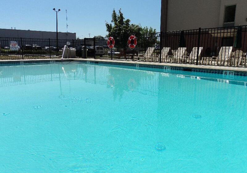 هتل Holiday Inn Express Harrisburg Sw Mechanicsburg, An Ihg