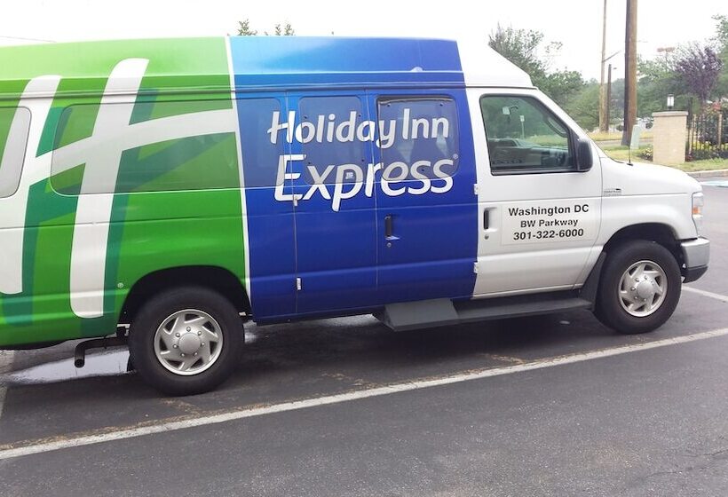 هتل Holiday Inn Express Washington Dcbw Parkway