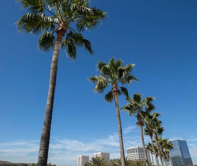 هتل Hyatt Regency Irvine